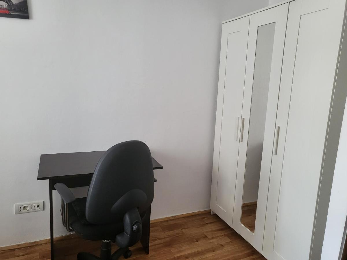 Apartament Cu 3 Camere Chiar In Inima Capitalei Bucureşti Eksteriør bilde