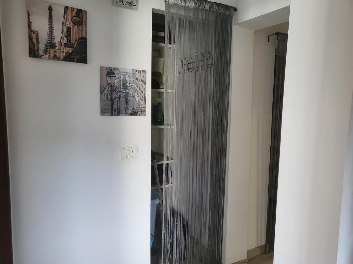 Apartament Cu 3 Camere Chiar In Inima Capitalei Bucureşti Eksteriør bilde