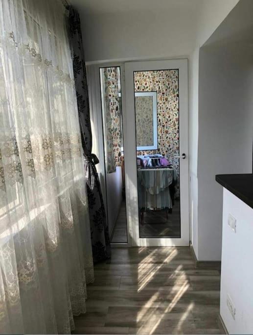 Apartament Cu 3 Camere Chiar In Inima Capitalei Bucureşti Eksteriør bilde