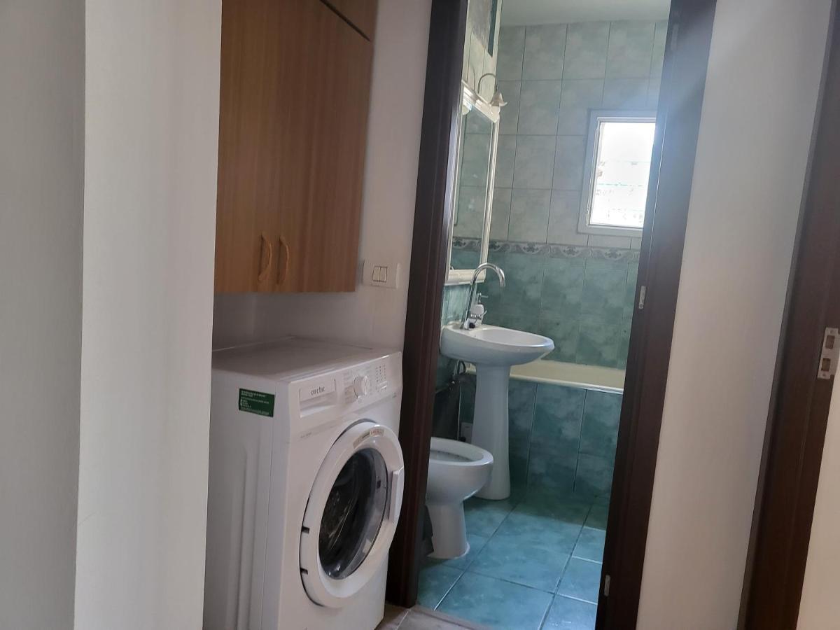 Apartament Cu 3 Camere Chiar In Inima Capitalei Bucureşti Eksteriør bilde